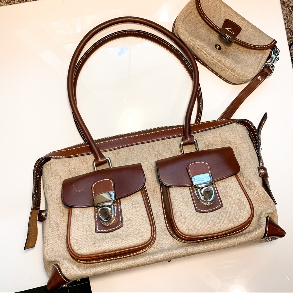 Dooney& Bourke Canvas Double Pocket Tote Set